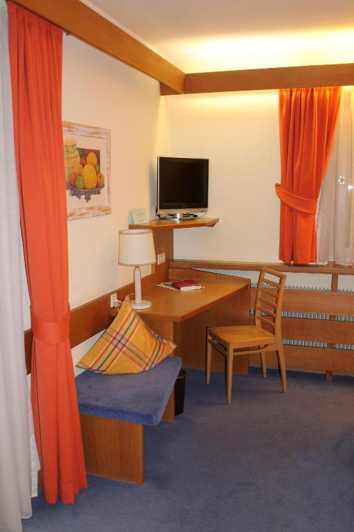 Hotel Tirolerhof Telfs Δωμάτιο φωτογραφία